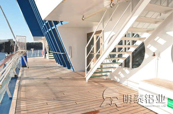 5086香蕉视频啪啪用於甲板