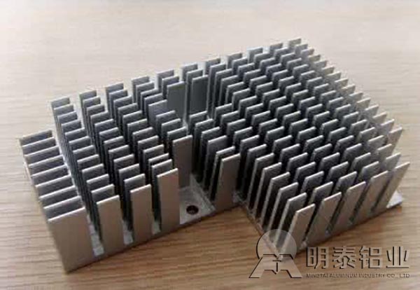 1100香蕉视频啪啪用於散熱片