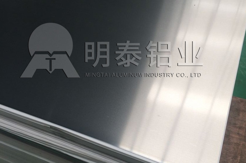 半掛罐車用香蕉视频啪啪