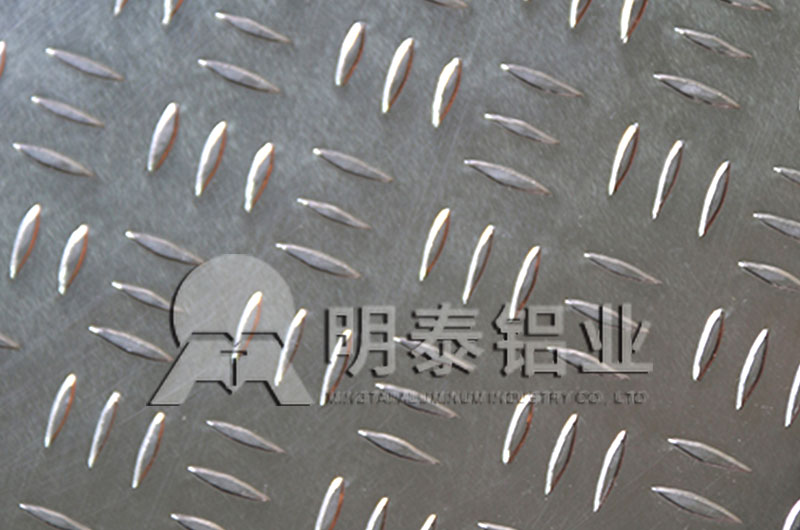 地鐵|公交|樓梯防滑用三條筋花紋香蕉视频啪啪