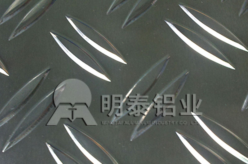 地鐵|公交|樓梯防滑用兩條筋花紋香蕉视频啪啪